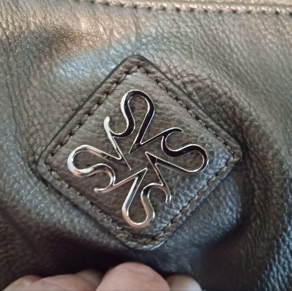 🌞Vera Wang Gray Shoulder Bag - Picture 7 of 14